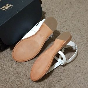 Frye Shoes - FRYE THONG STRAPPY SANDALS Frye Shoes - FRYE THONG STRAPPY SANDALS